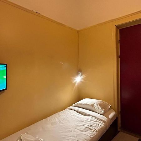 Central Accommodation Budget By Hr Bucarest Exterior foto